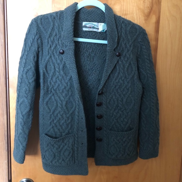 Aran crafts green cardigan - Picture 5 of 11